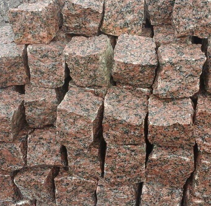 Брусчатка колотая из гранита Жадковский