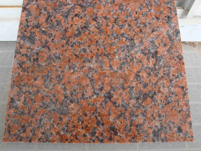 Полированные плиты из гранита Жадановский